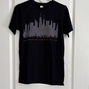 NWT Metropolitan Museum of Arts NYC Shirt